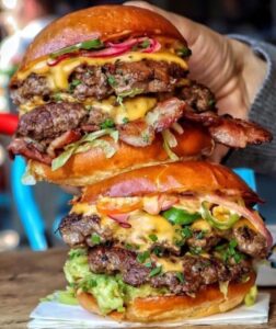 Top 5 Halal Burger Restaurants in NYC 