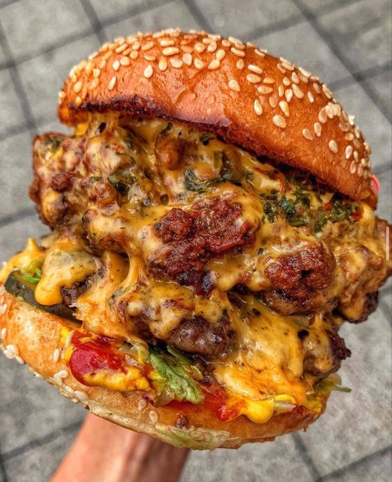 Top 5 Halal Burger Restaurants in NYC